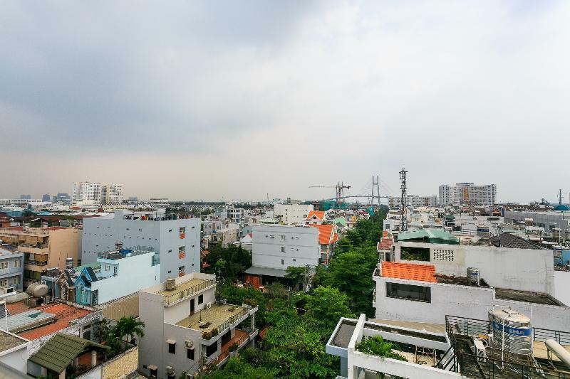 Oyo 130 Tuan Long Hotel Ho Chi Minh City Exterior photo